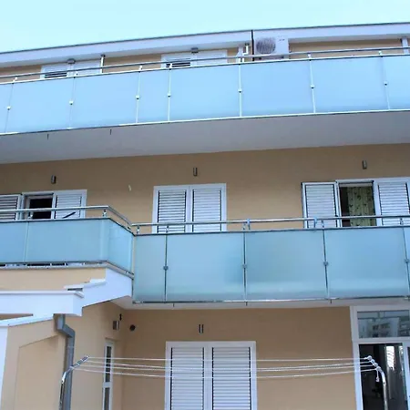 Guest house Rudelj Makarska
