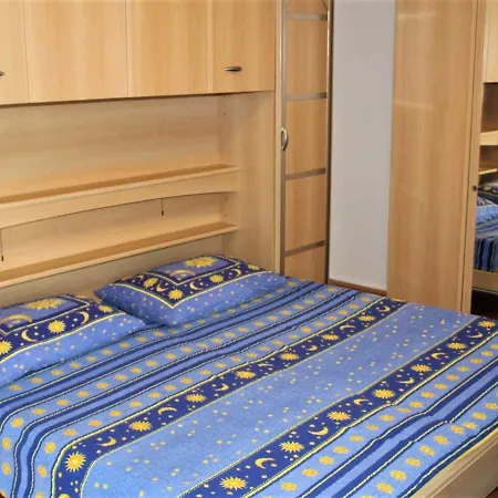 Rudelj * Makarska