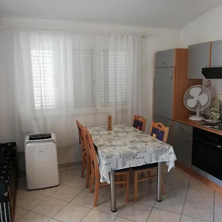 Rudelj Guest house *