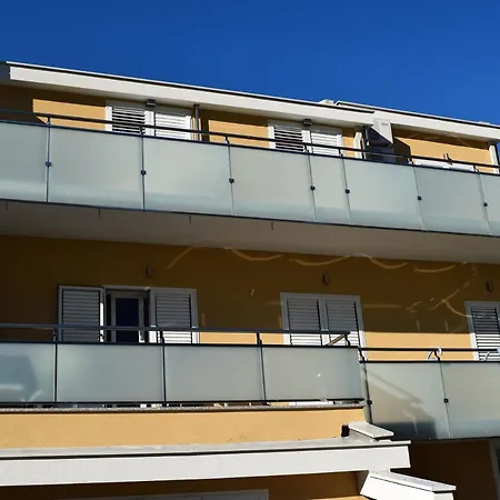 Guest house Rudelj Makarska
